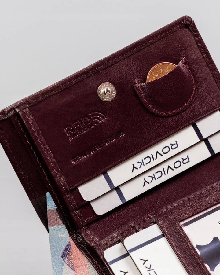 Burgundi lila Rovicky kicsi bőr pénztárca Burgundi lila Rovicky kicsi bőr pénztárca