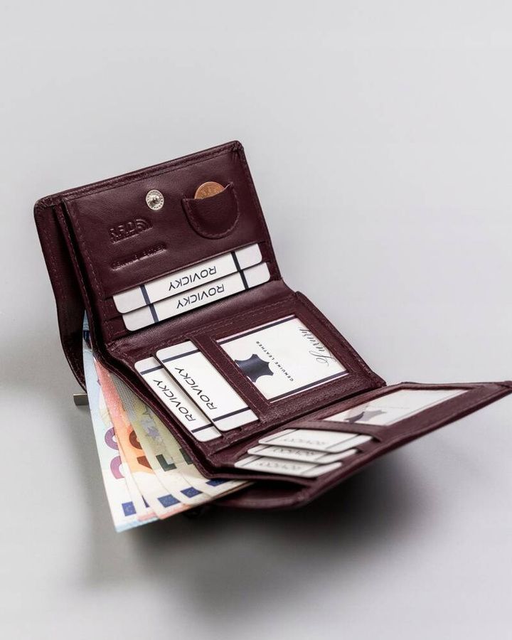 Burgundi lila Rovicky kicsi bőr pénztárca Burgundi lila Rovicky kicsi bőr pénztárca