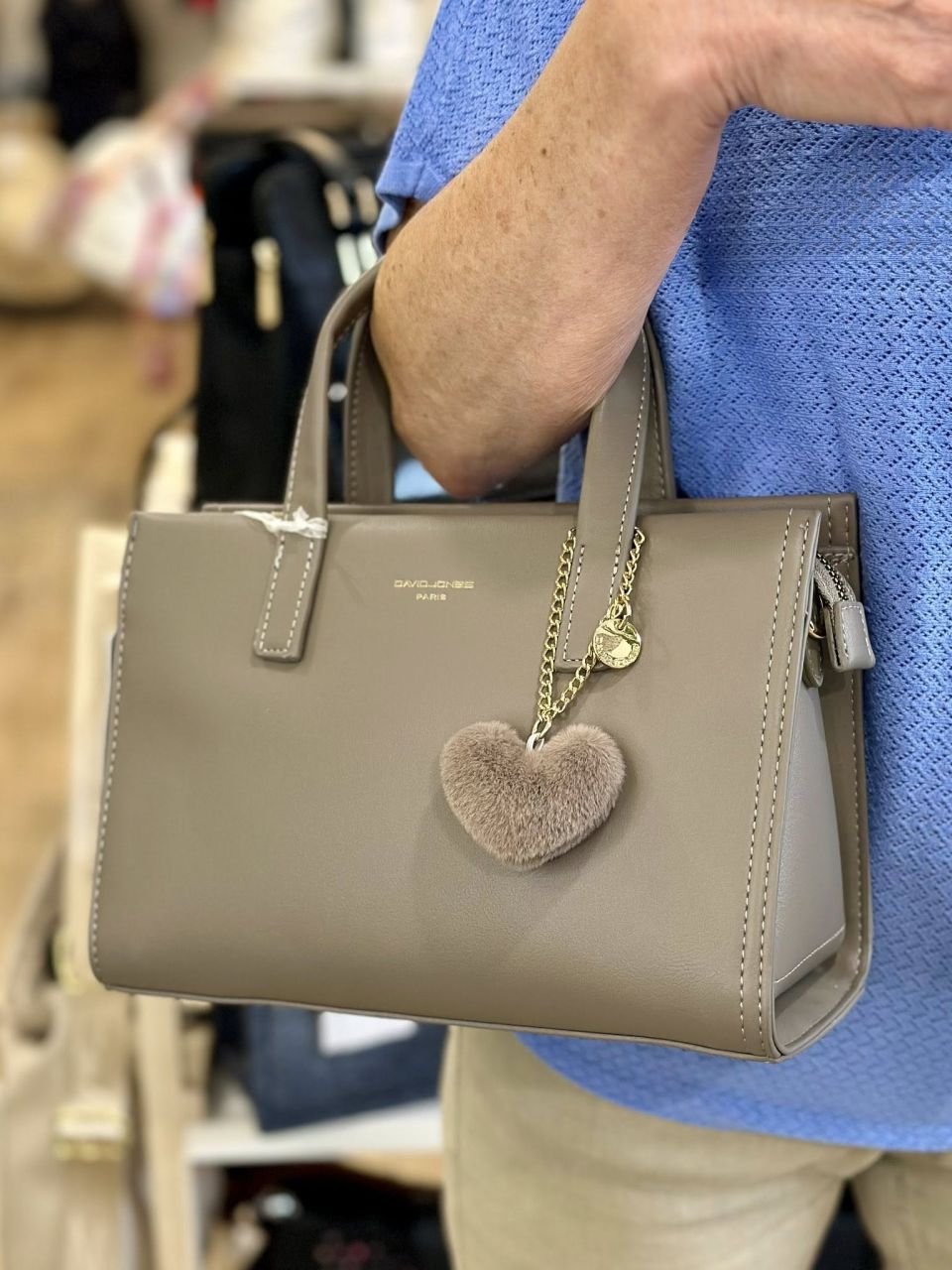 Szürkésbarna kicsi David Jones kézitáska Szürkésbarna kicsi David Jones kézitáska