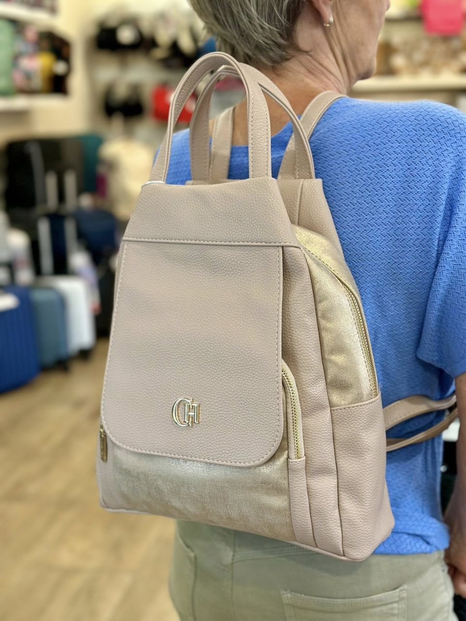 Púder Chiara füles hátizsák Púder Chiara füles hátizsák