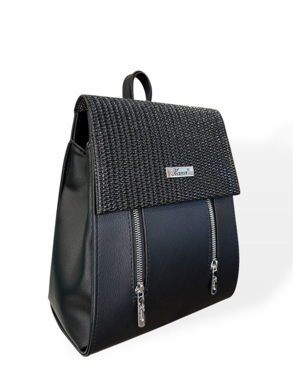 Fekete Karen kisebb fedeles hátizsák Fekete Karen kisebb fedeles hátizsák