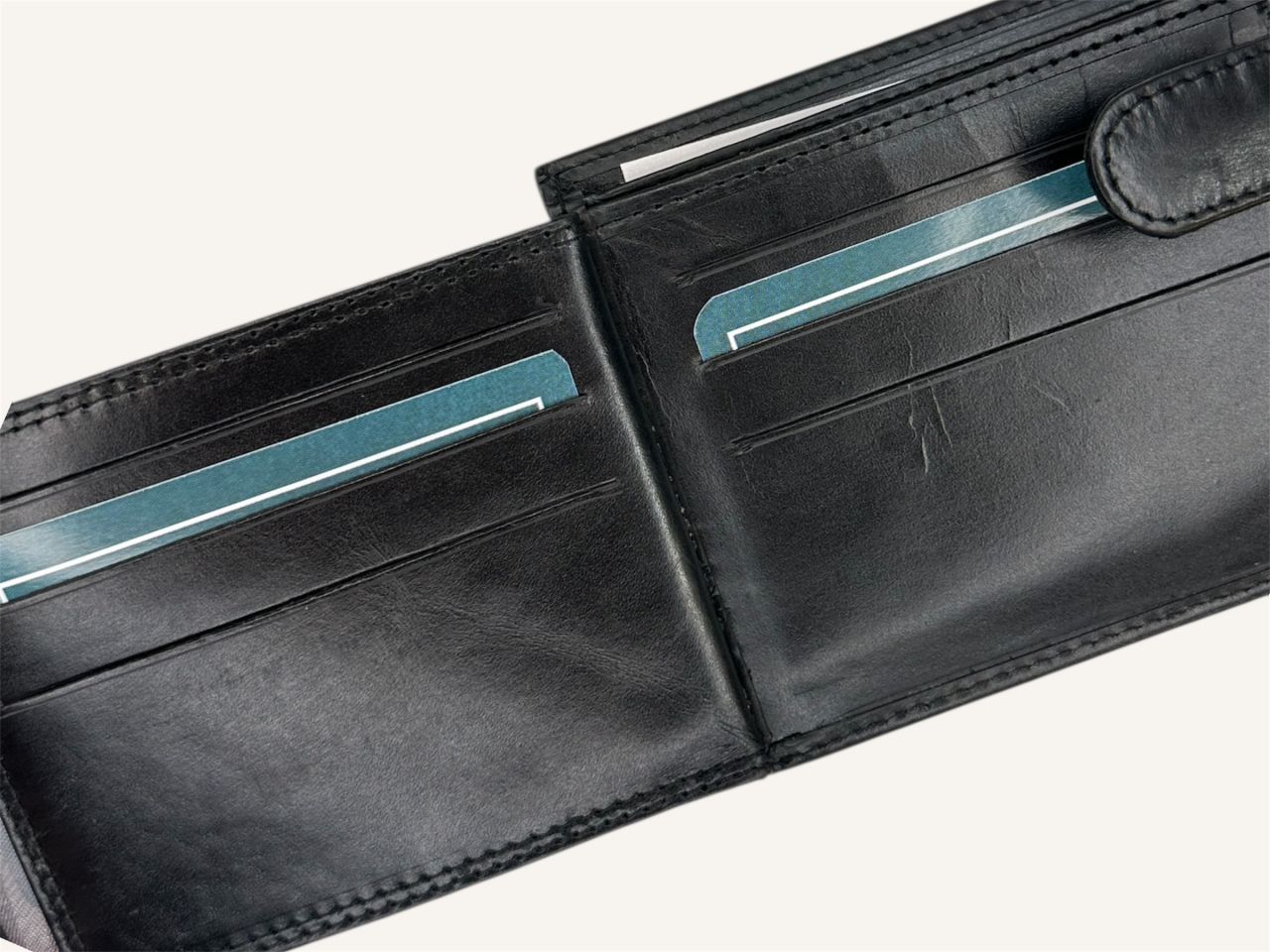 Fekete nagyobb patentos férfi bőr pénztárca