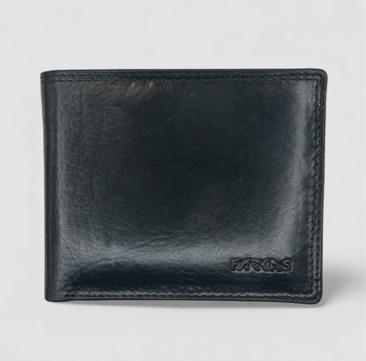 Fekete, egyszerű férfi bőr pénztárca