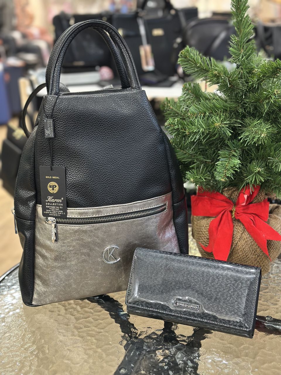 Fekete-grafit női táska és pénztárca szett Fekete-grafit női táska és pénztárca szett