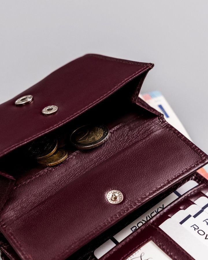 Burgundi női bőr táska és pénztárca szett Burgundi női bőr táska és pénztárca szett