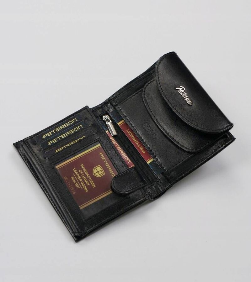 Fekete kicsi női táska és pénztárca szett Fekete kicsi női táska és pénztárca szett