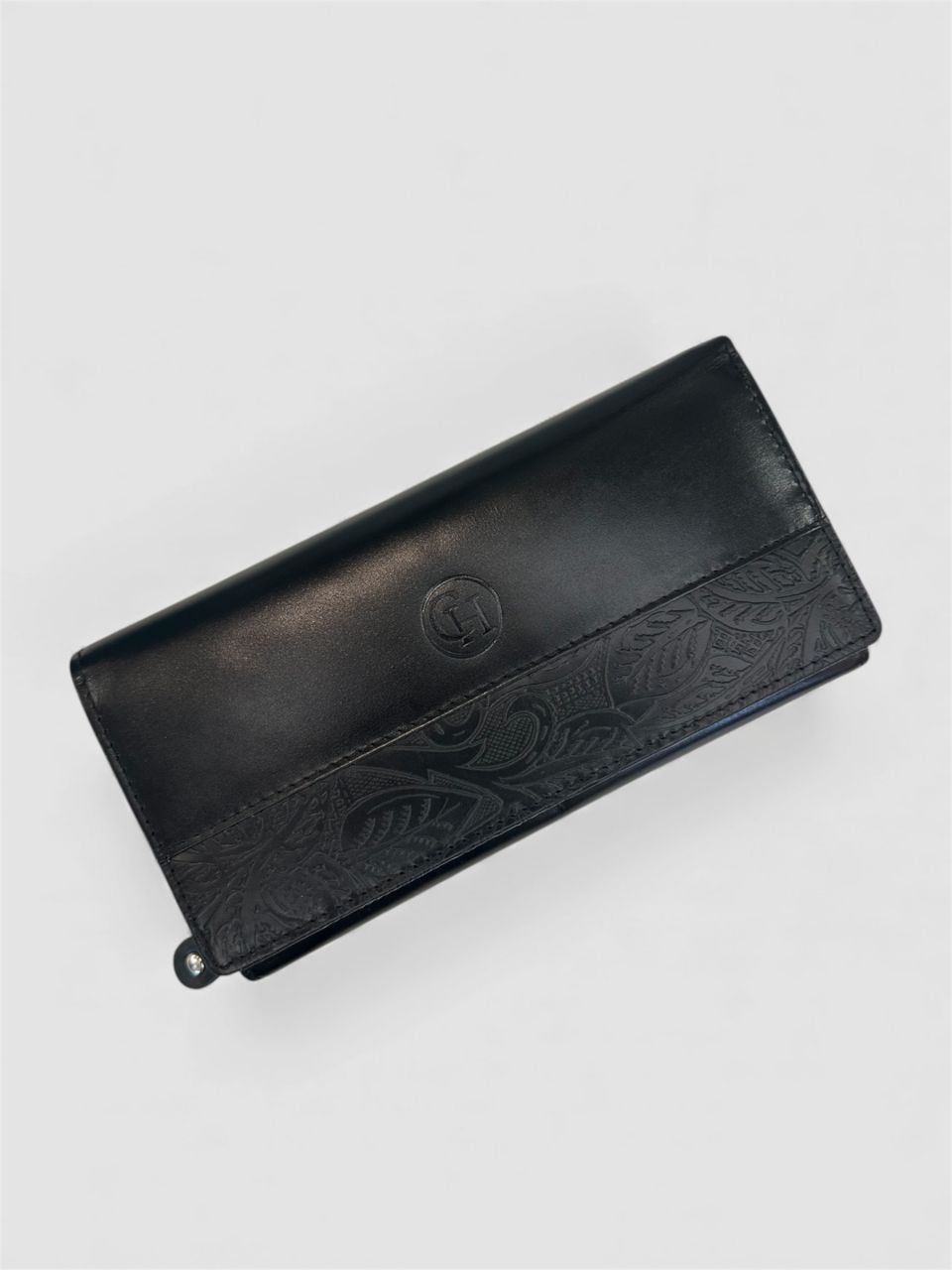 Fekete nyomott bőr táska és pénztárca szett Fekete nyomott bőr táska és pénztárca szett