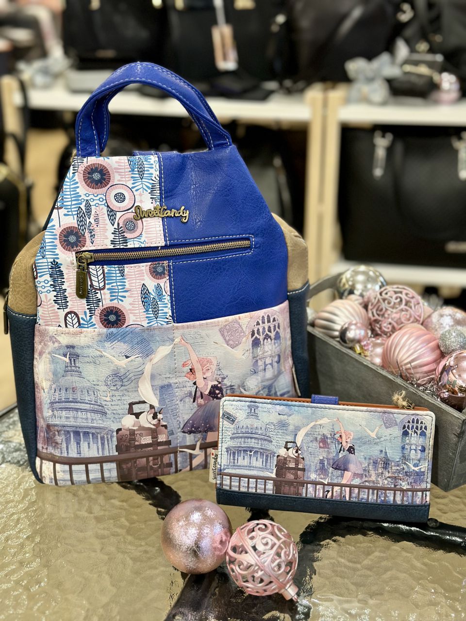 Sweet Candy Hajnalharmat hátitáska és pénztárca szett Sweet Candy Hajnalharmat hátitáska és pénztárca szett