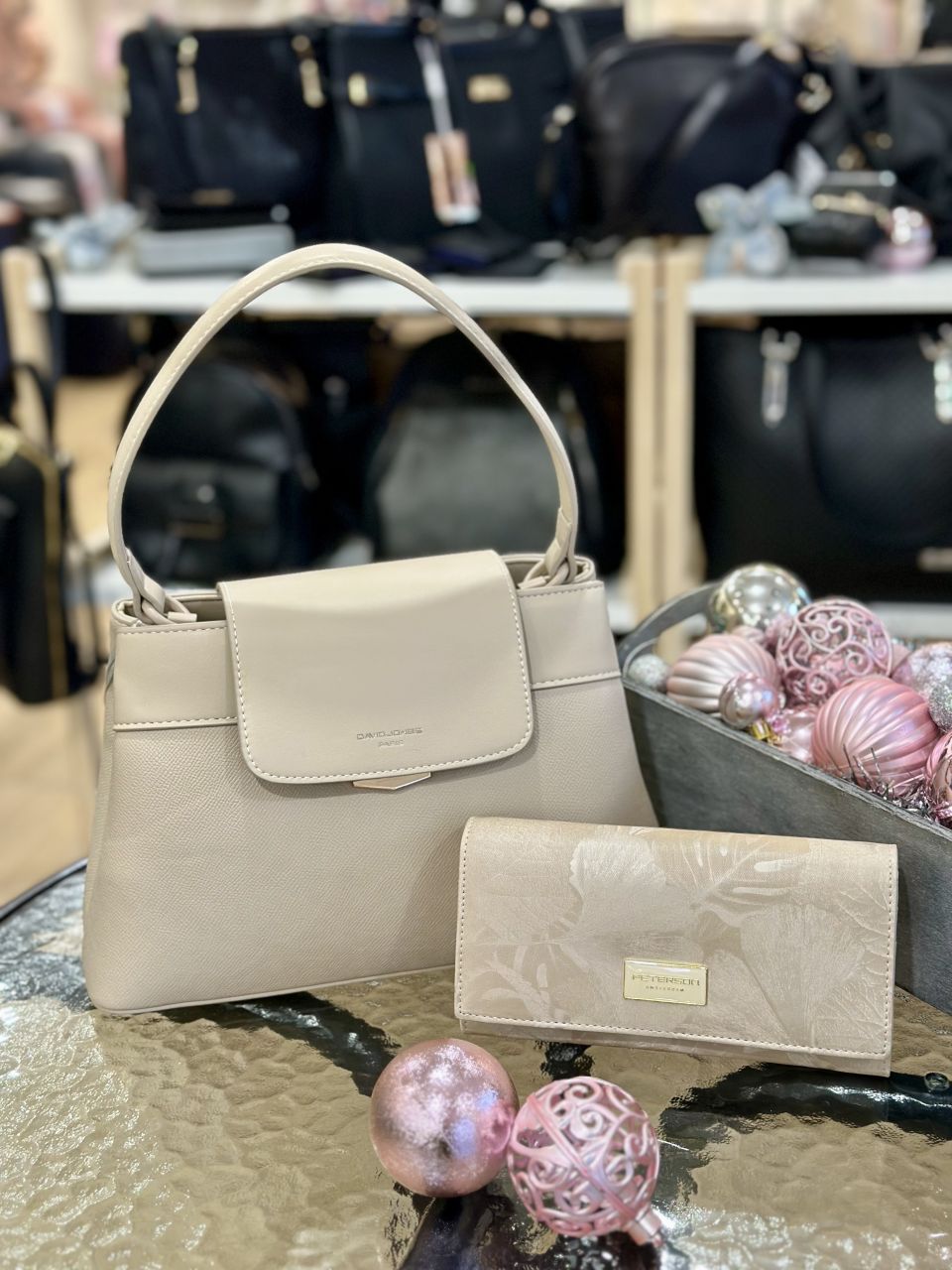 Bézs táska és pénztárca szett Bézs táska és pénztárca szett