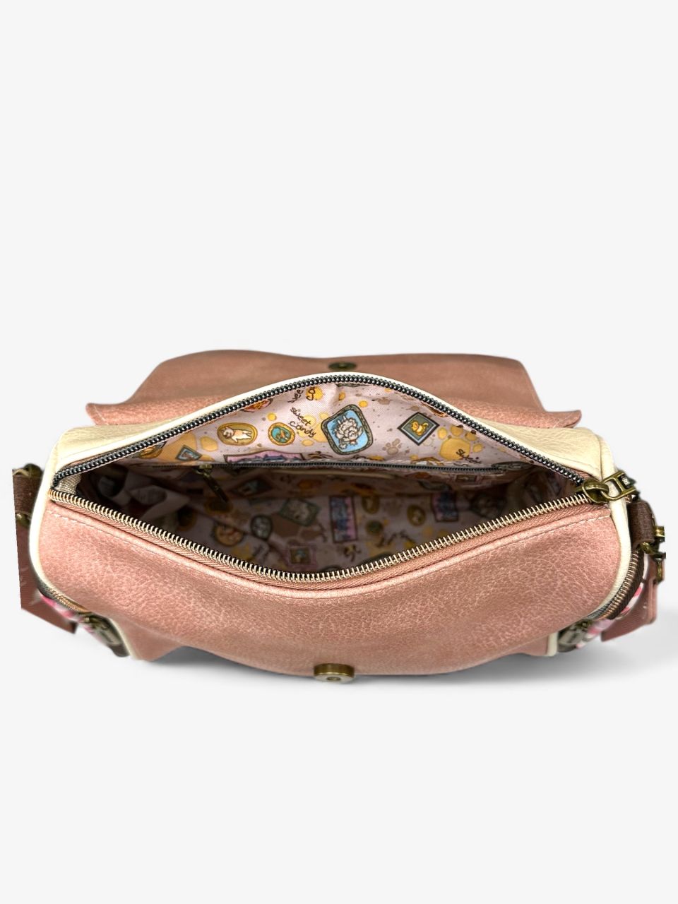 Sweet Candy Pillangókert fedeles oldaltáska Sweet Candy Pillangókert fedeles oldaltáska