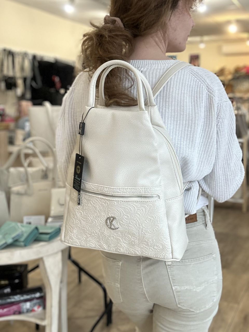 Bézs-virág Karen füles hátizsák