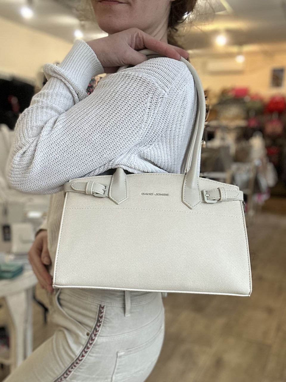 Törtfehér David Jones válltáska
